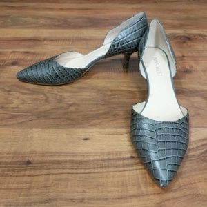 [6½] Nine West Gray Snake Heels